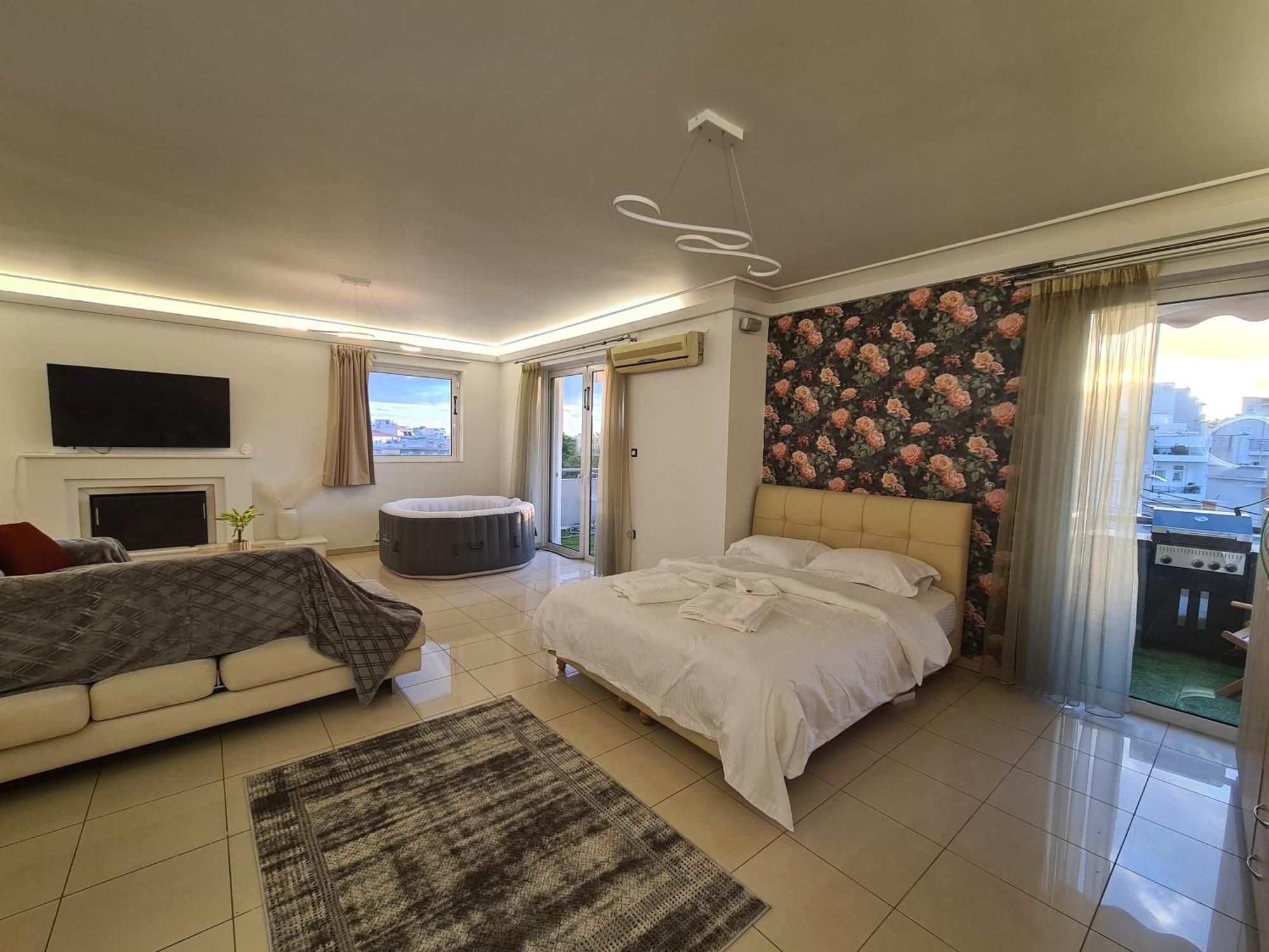 Sunny Home Private Jacuzzi Hydromassage Acropolis & Lycabettus Far View Parking 300M Metro Peristeri 雅典 外观 照片