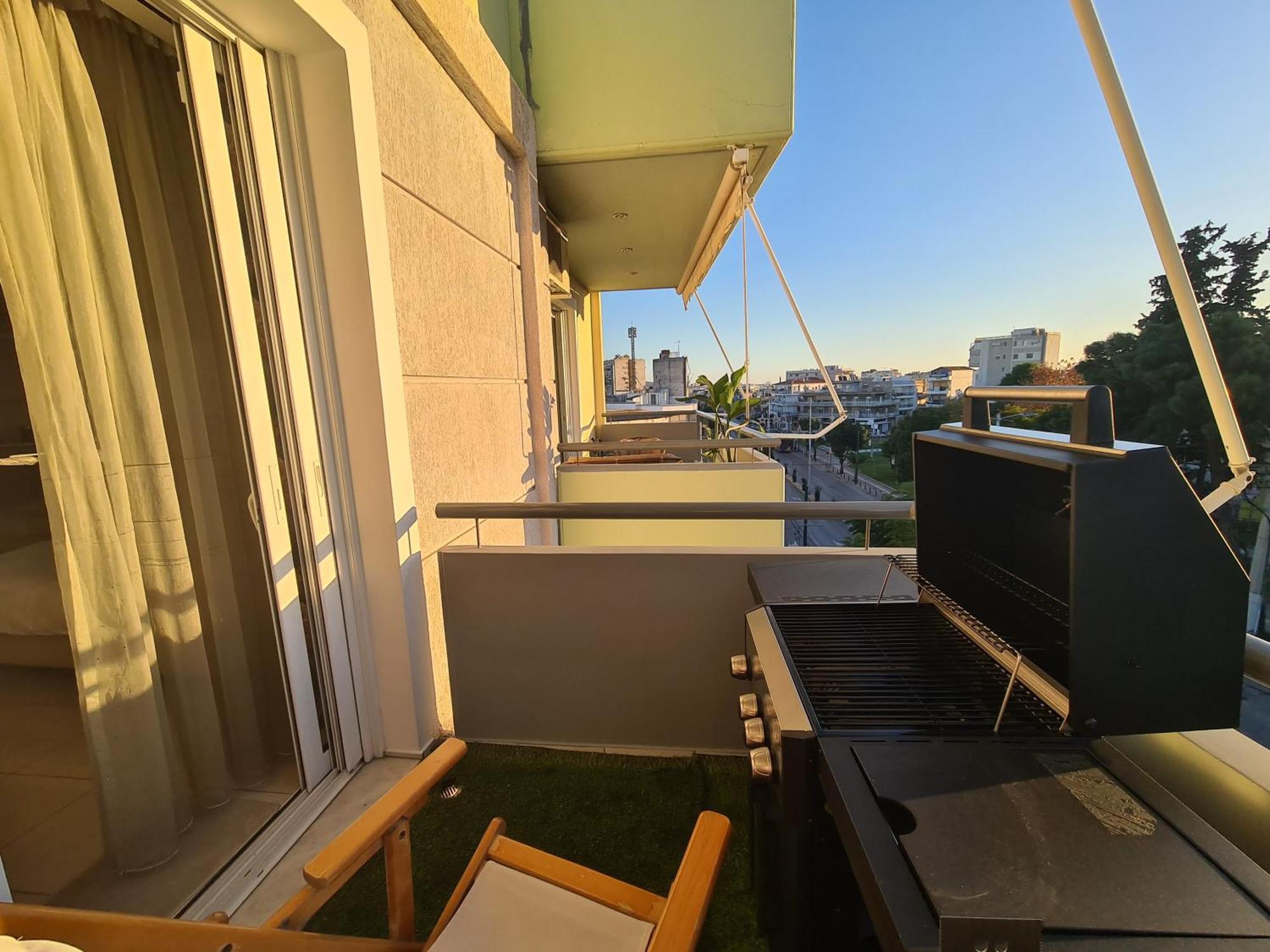 Sunny Home Private Jacuzzi Hydromassage Acropolis & Lycabettus Far View Parking 300M Metro Peristeri 雅典 外观 照片