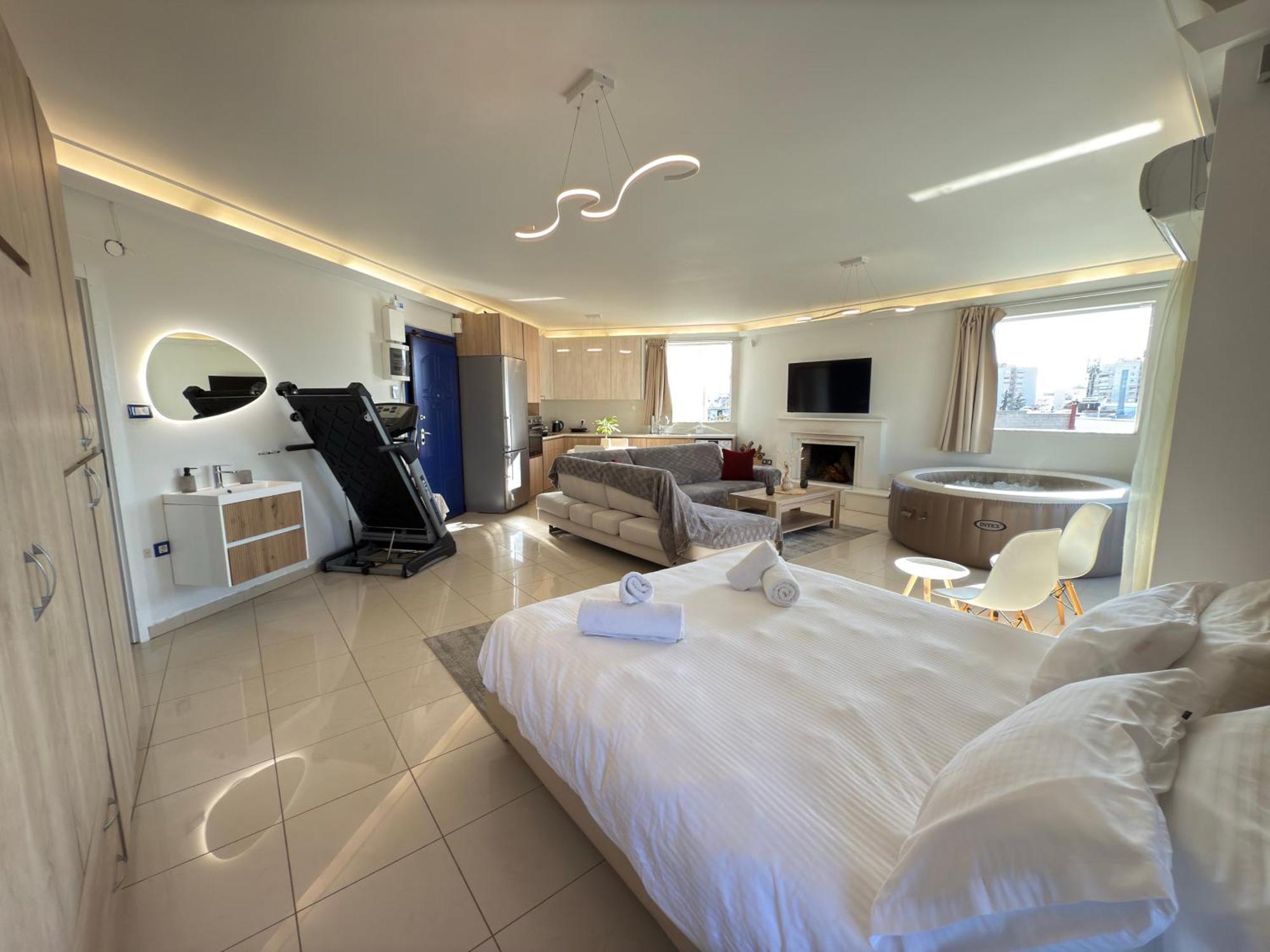 Sunny Home Private Jacuzzi Hydromassage Acropolis & Lycabettus Far View Parking 300M Metro Peristeri 雅典 外观 照片