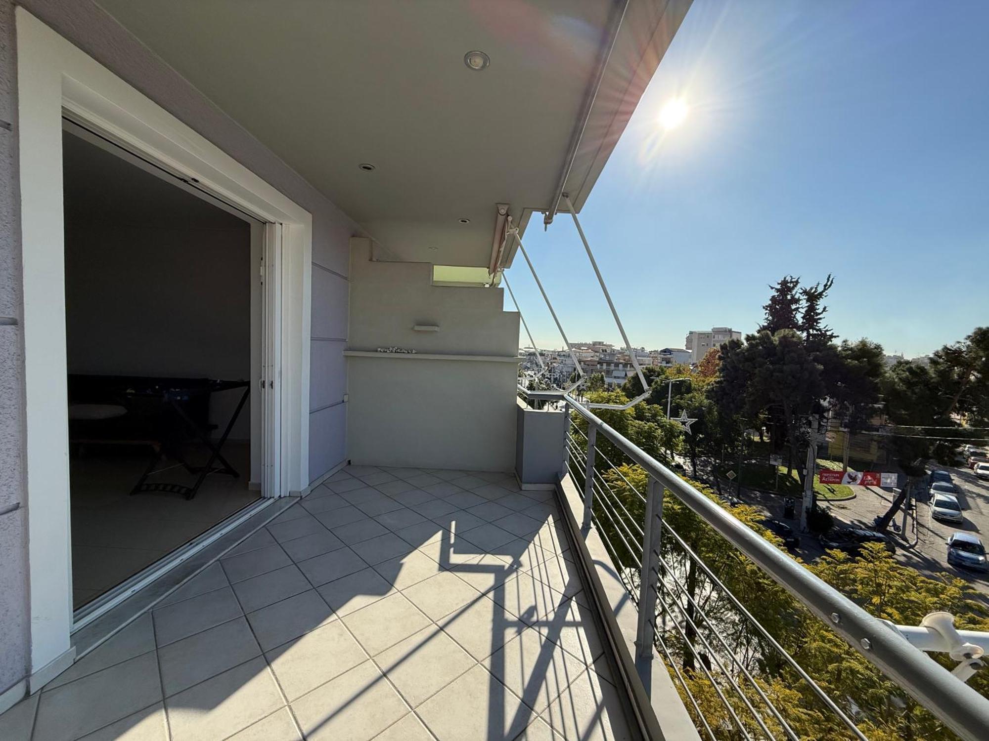 Sunny Home Private Jacuzzi Hydromassage Acropolis & Lycabettus Far View Parking 300M Metro Peristeri 雅典 客房 照片