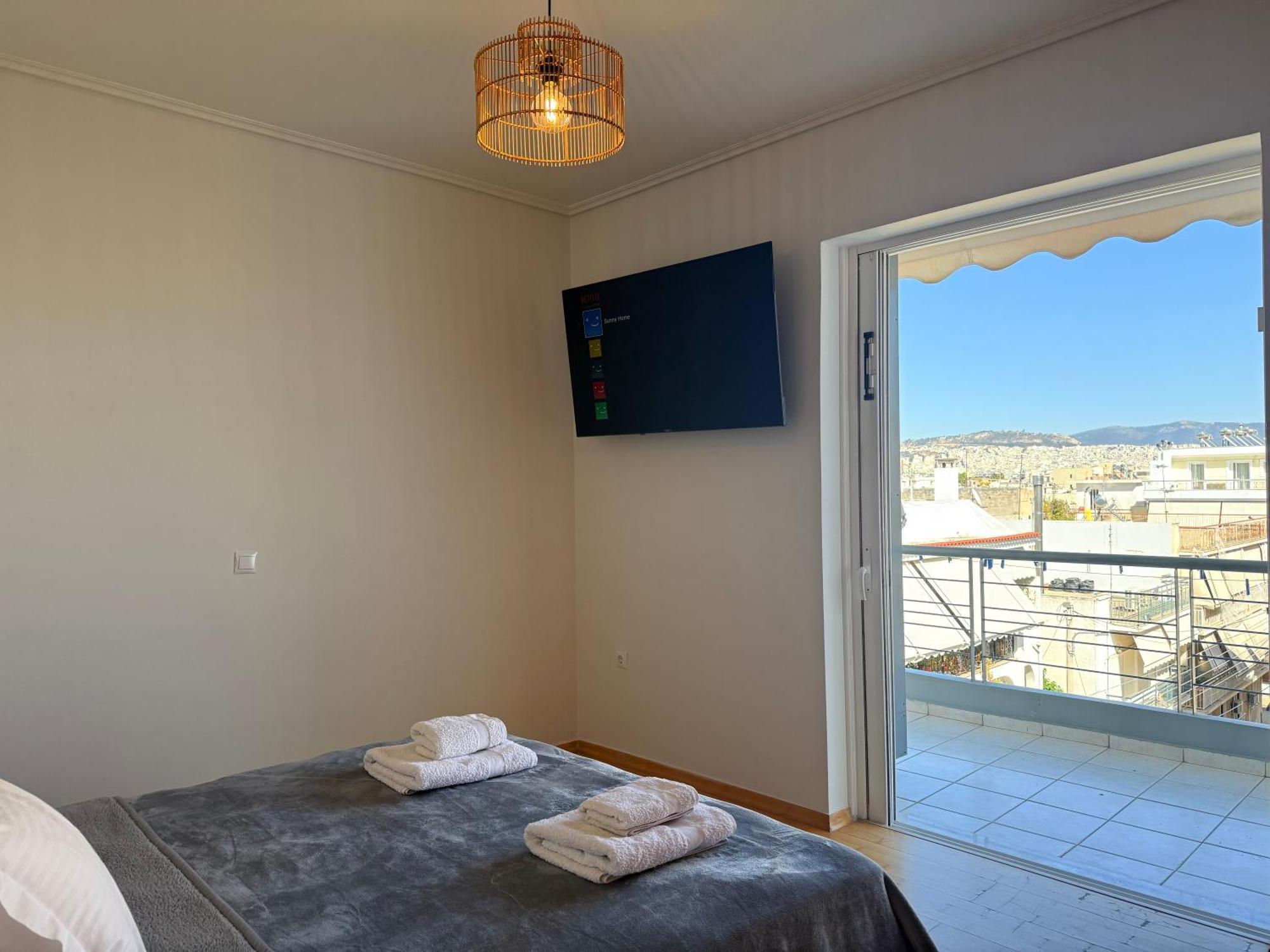 Sunny Home Private Jacuzzi Hydromassage Acropolis & Lycabettus Far View Parking 300M Metro Peristeri 雅典 外观 照片