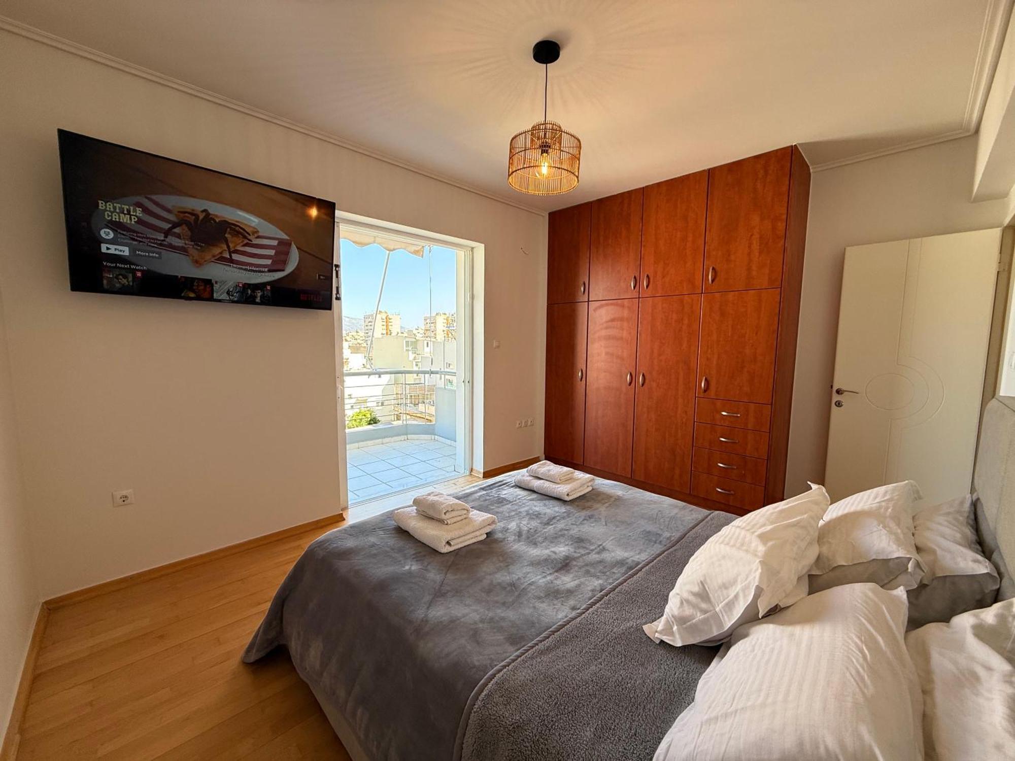 Sunny Home Private Jacuzzi Hydromassage Acropolis & Lycabettus Far View Parking 300M Metro Peristeri 雅典 外观 照片