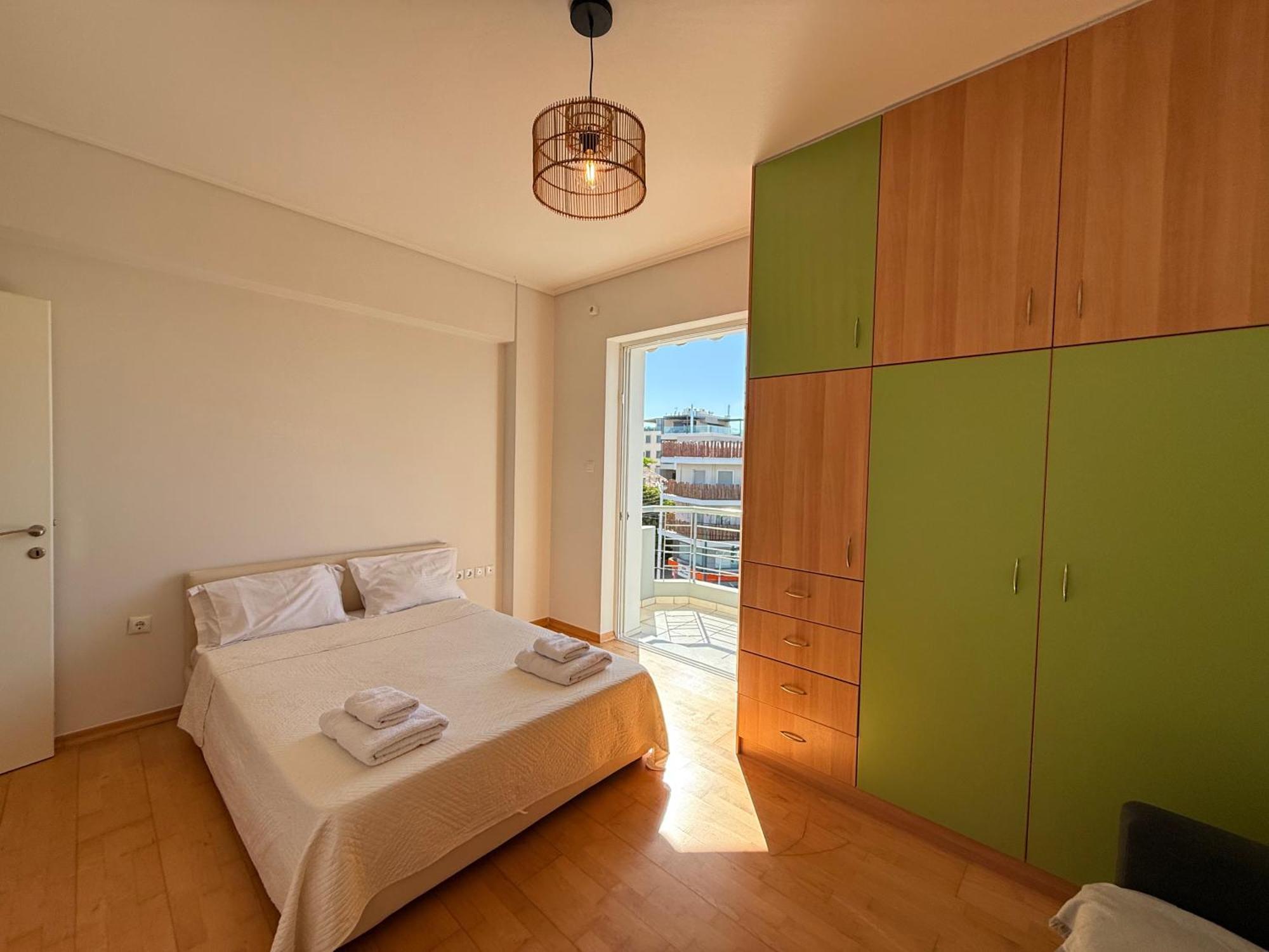 Sunny Home Private Jacuzzi Hydromassage Acropolis & Lycabettus Far View Parking 300M Metro Peristeri 雅典 外观 照片
