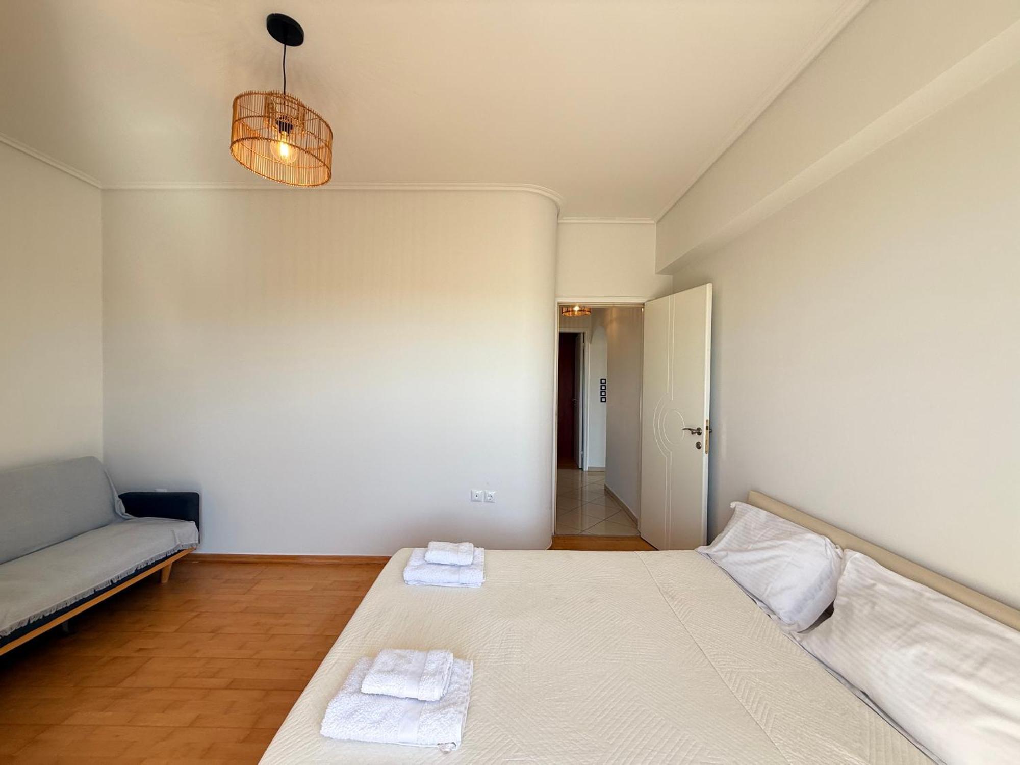 Sunny Home Private Jacuzzi Hydromassage Acropolis & Lycabettus Far View Parking 300M Metro Peristeri 雅典 外观 照片